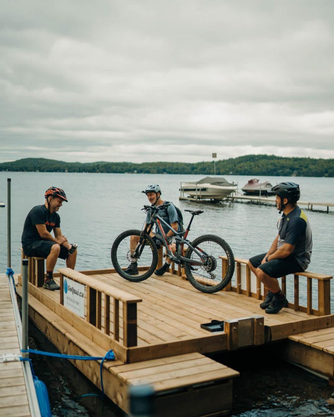 Your Cozy Cabin Retreat Saint-Remi-d'Amherst エクステリア 写真
