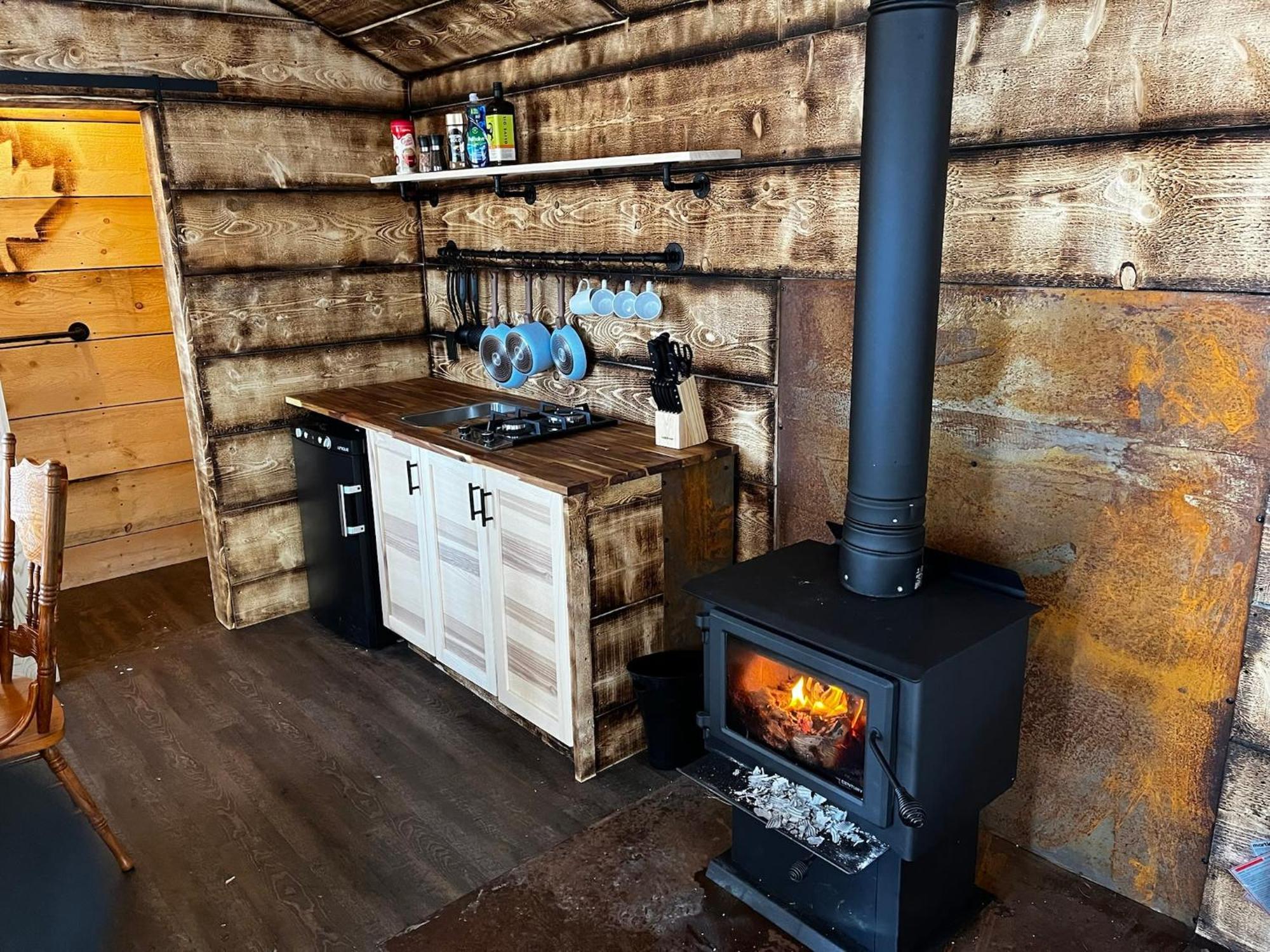 Your Cozy Cabin Retreat Saint-Remi-d'Amherst エクステリア 写真